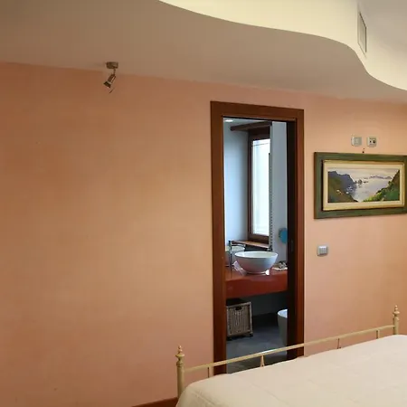 Apartamento Angela Casa E Per Vacanze